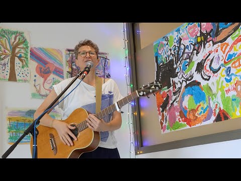 Un moment musical au Kapp de Saint-Luc avec la musicienne Elisabetta Spada